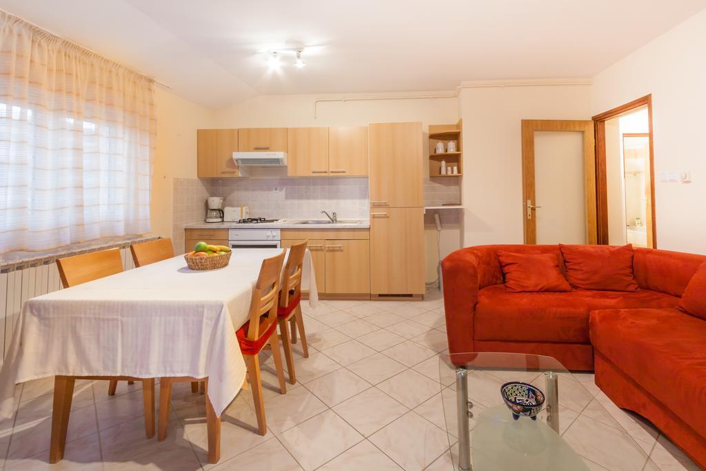 Apartment Aldo Pula Phòng bức ảnh